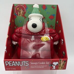NEW Peanuts Christmas Snoopy in Puffer Jacket Cookie Jar With Wafers Gift‎ Set
